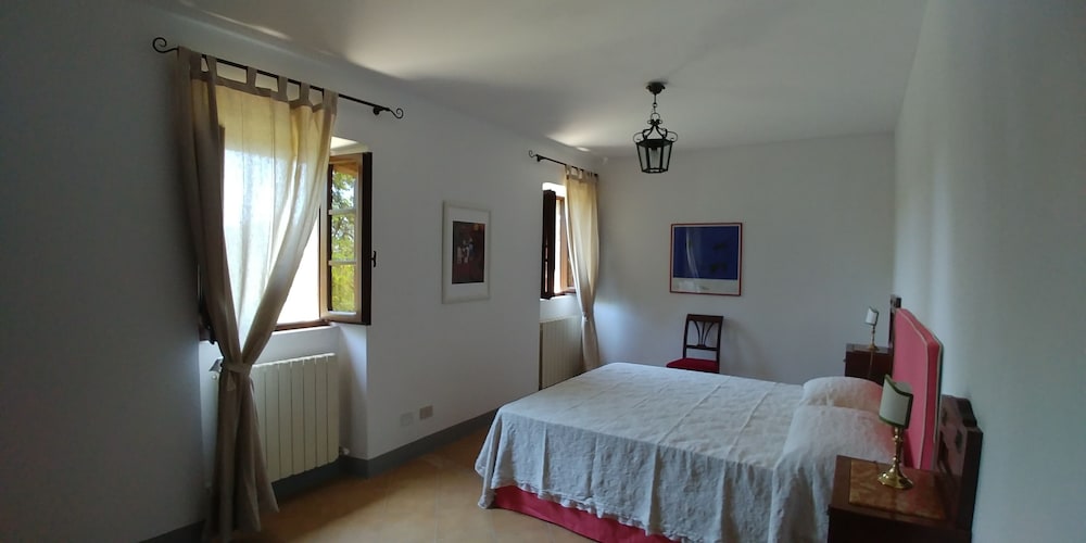 Family Apartment, 4 Bedrooms, Park View (GINESTRA) photo 3