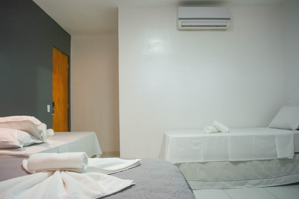 Standard Quadruple Room, No Windows - Photo 5