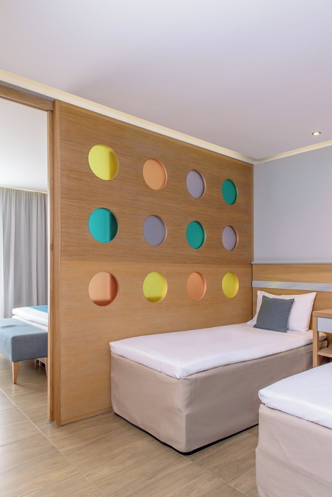 Superior Room, 2 Bedrooms, Garden View (50 square meters) photo 2