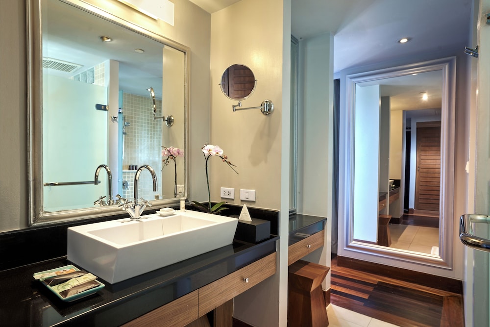 Panoramic Suite, 1 Bedroom, Ocean View - Photo 7