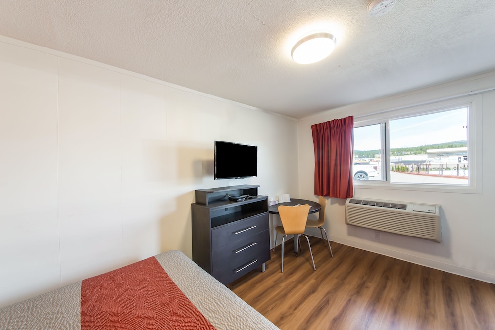 Deluxe Room, Multiple Beds, Non Smoking, Kitchenette photo 2