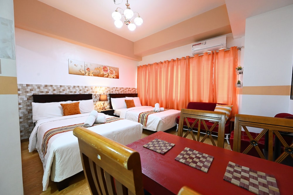 Deluxe Quadruple Room, 2 Double Beds, Kitchen, Courtyard View photo 2