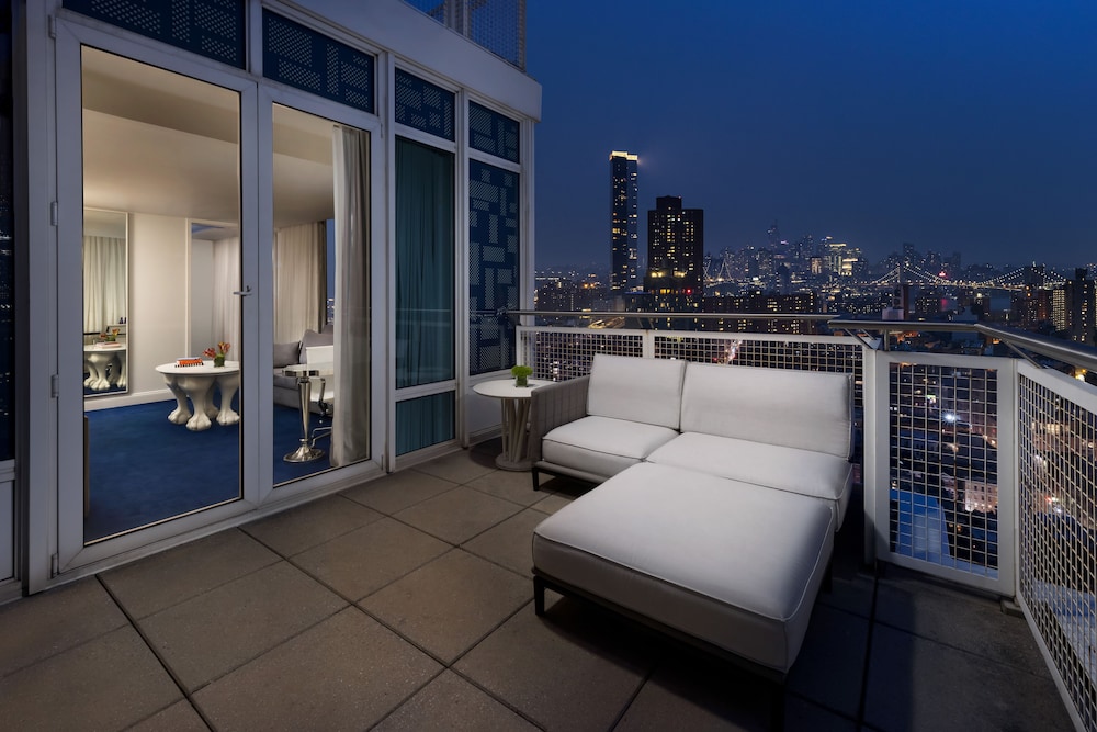 Suite, Balcony (NoMo)