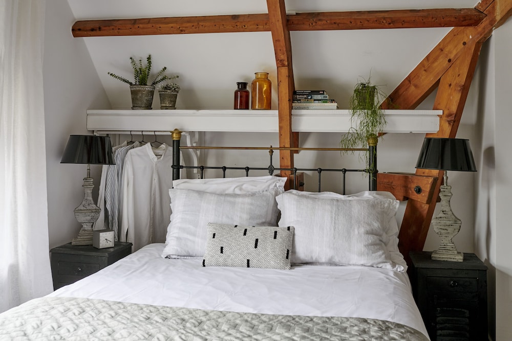 Deluxe Double Room (Porter)