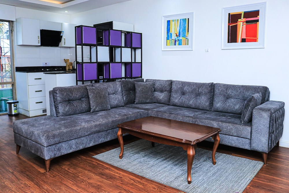 Executive Suite photo 2