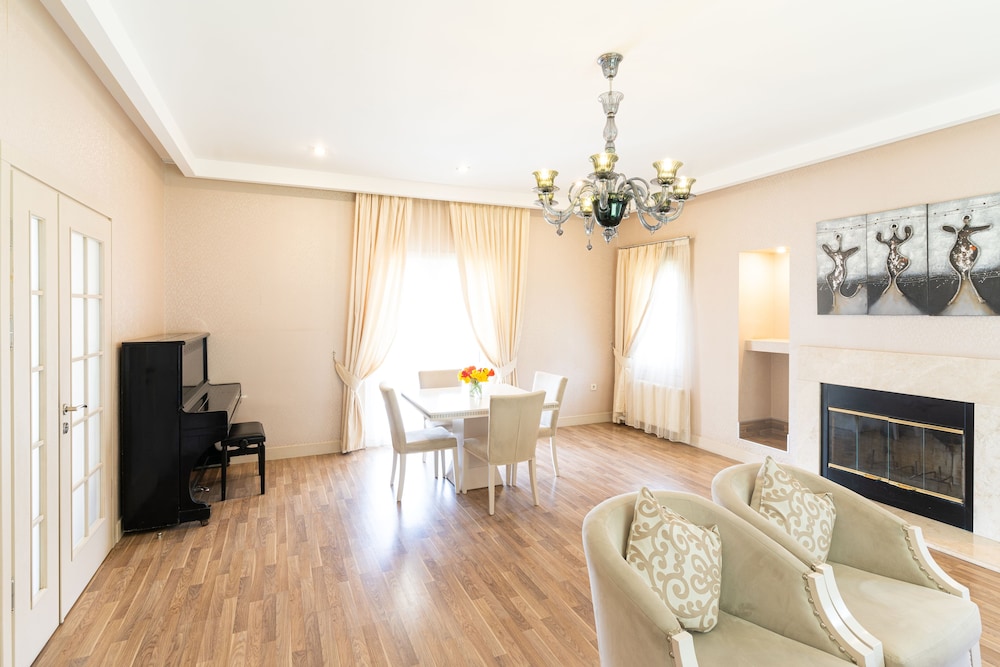 Basic Villa, 3 Bedrooms photo 2