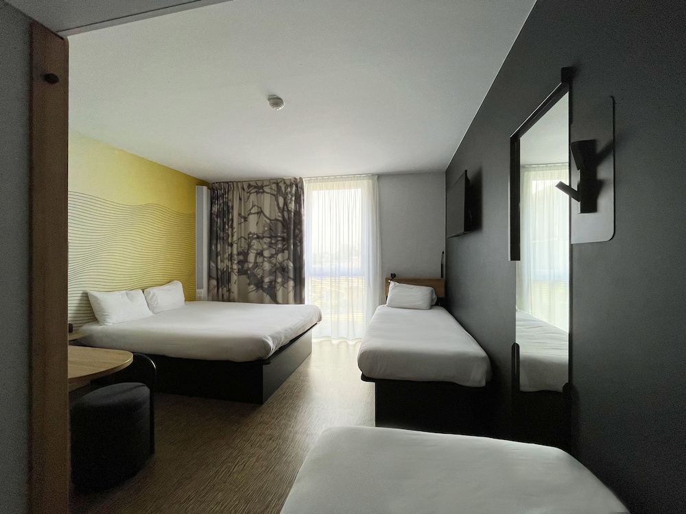 Quadruple Room - Photo 3