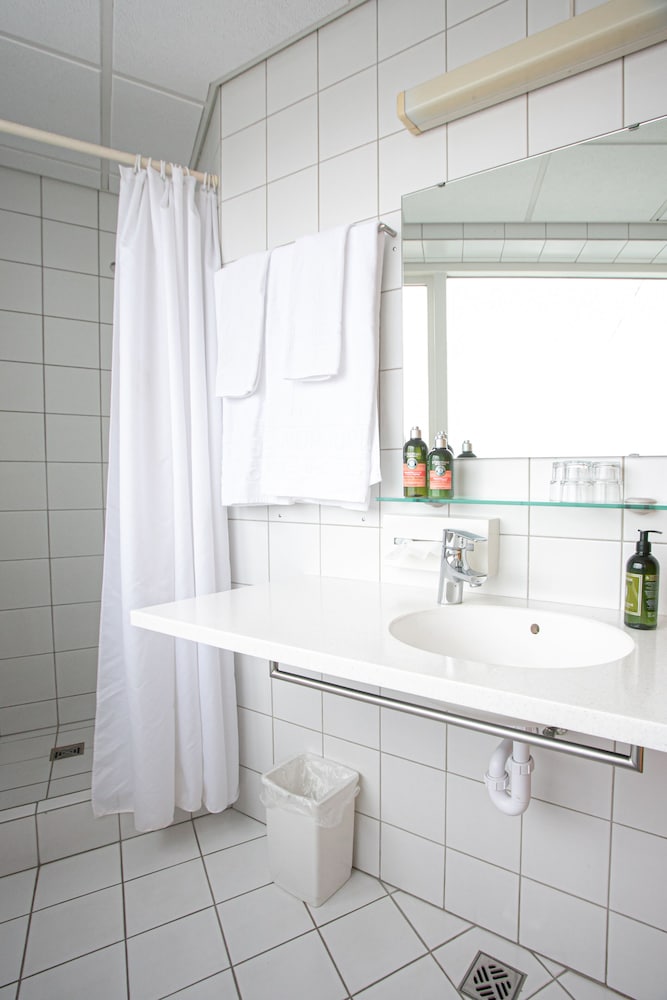 Standard Single Room, Private Bathroom photo 2