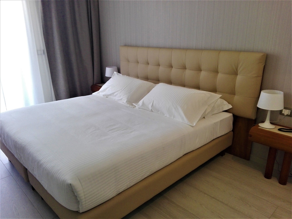 Deluxe Triple Room - Photo 4