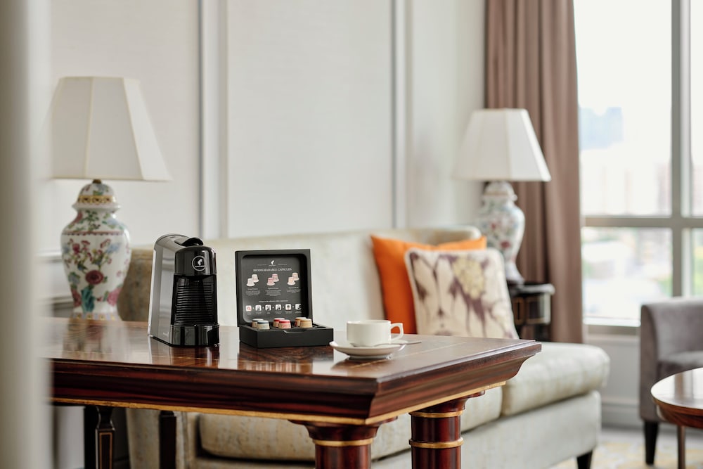 Suite (Heritage, Outdoor Porch) thumbnail 6