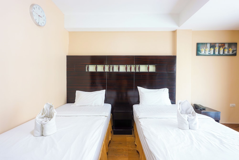 Deluxe Twin Room photo 1