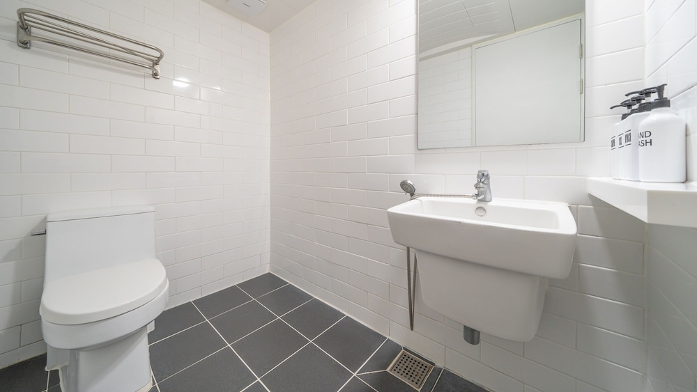 Basic Room, 1 Bedroom (Room 201) - Photo 11