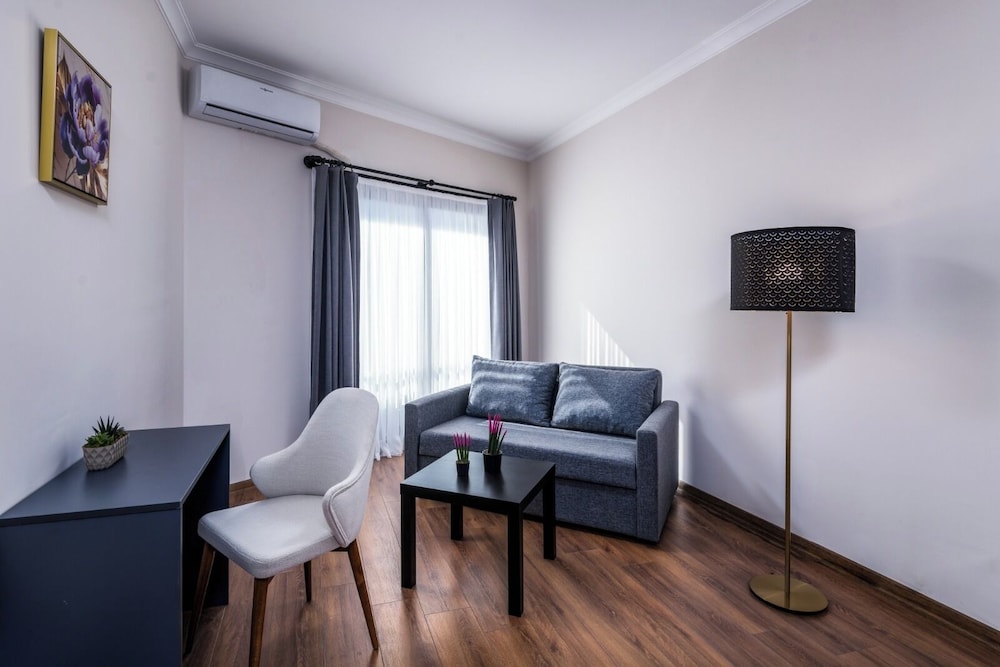 Family Double Room Single Use, Balcony, City View photo 2