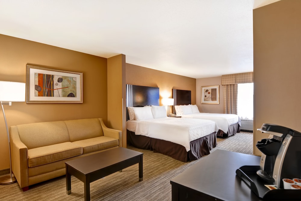 Suite, Multiple Beds - Photo 6