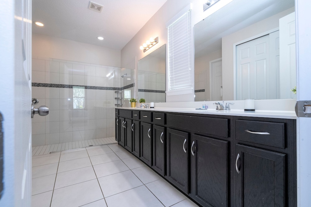 5BR Modern Luxury Disney Villa With Game Room Pool Spa, Billede 36