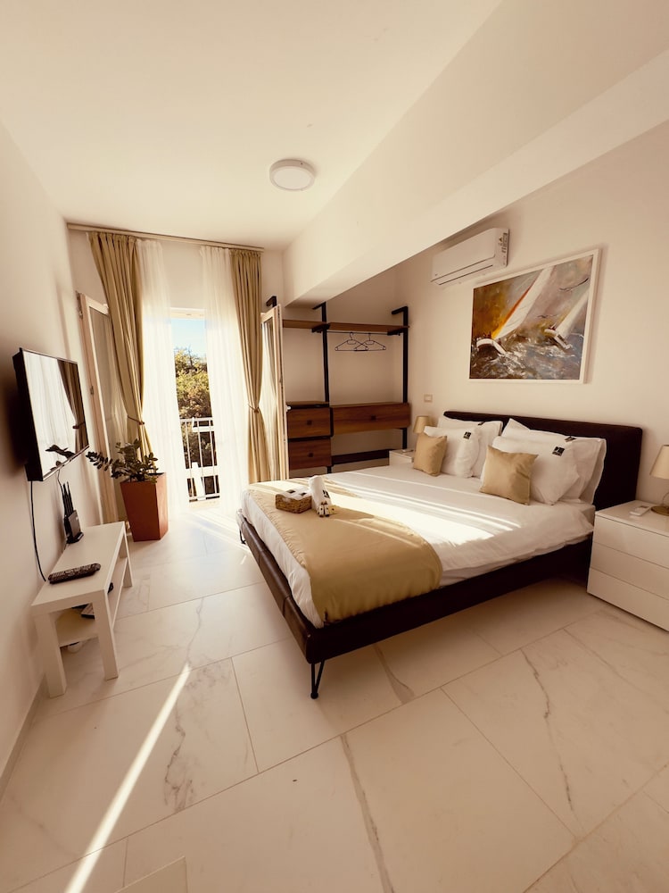 Romantic Studio, Sea View photo 3