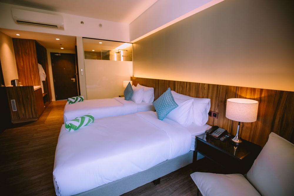 Premier Room, Multiple Beds photo 2