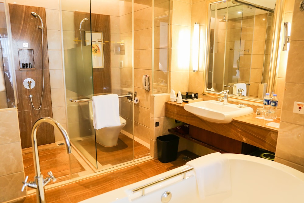Deluxe Twin Room (Smoking and non-smoking) - Photo 5