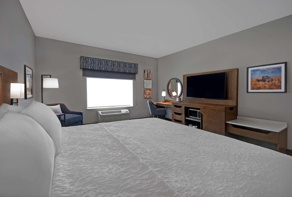 Room, 2 Queen Beds, Accessible, Bathtub - Photo 3