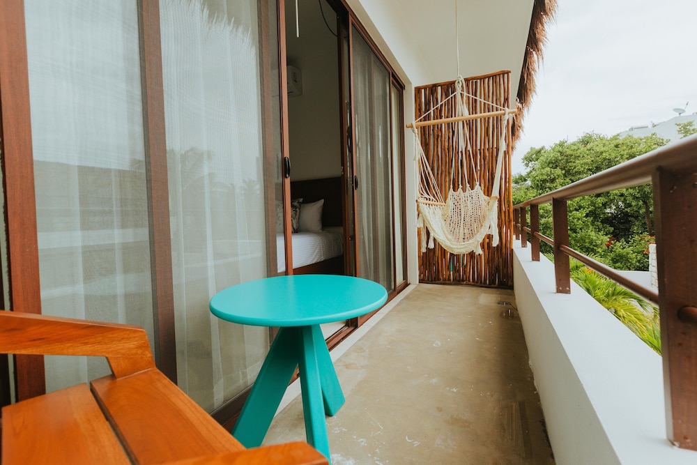 Deluxe Double Room, 1 King Bed, Private Bathroom
