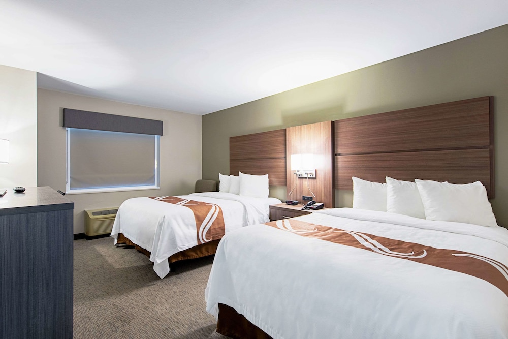 Room, 2 Queen Beds, Non Smoking - Photo 1