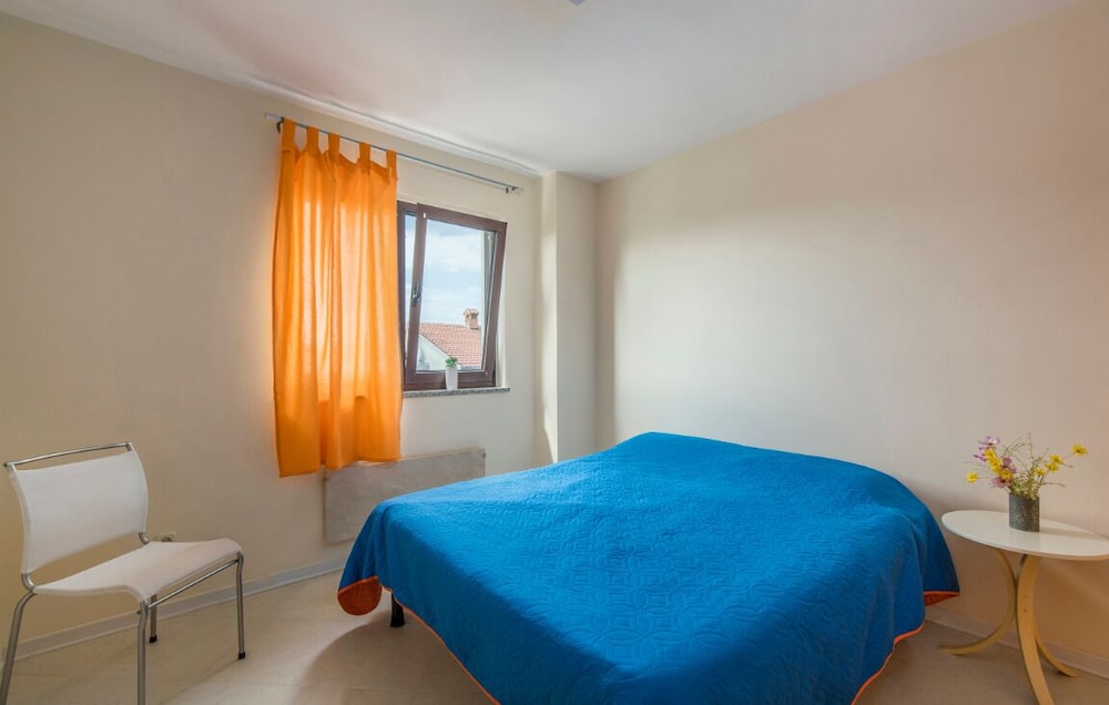 Apartment (3 Bedrooms)