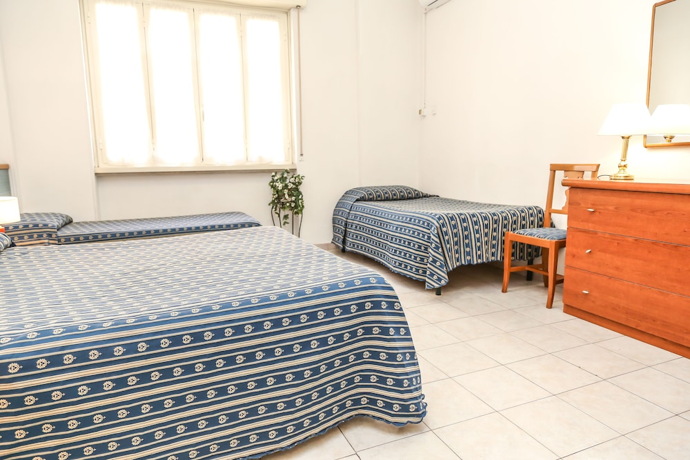 Quadruple Room photo 2