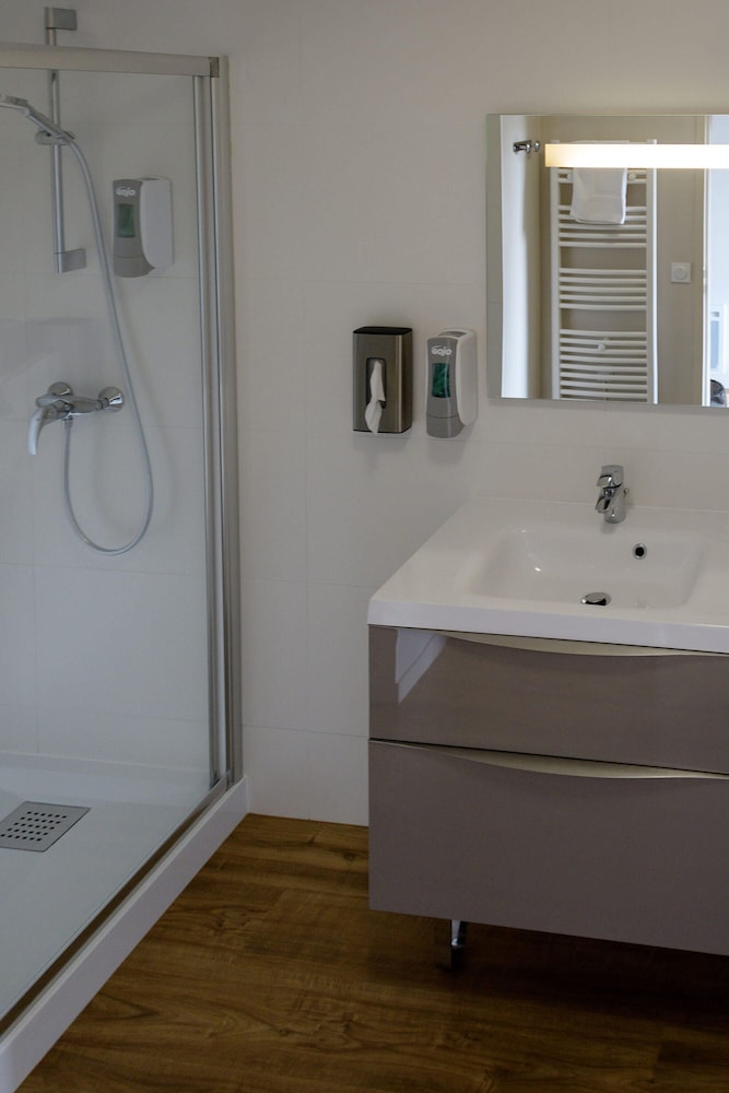 Suite, 2 Bedrooms photo 3