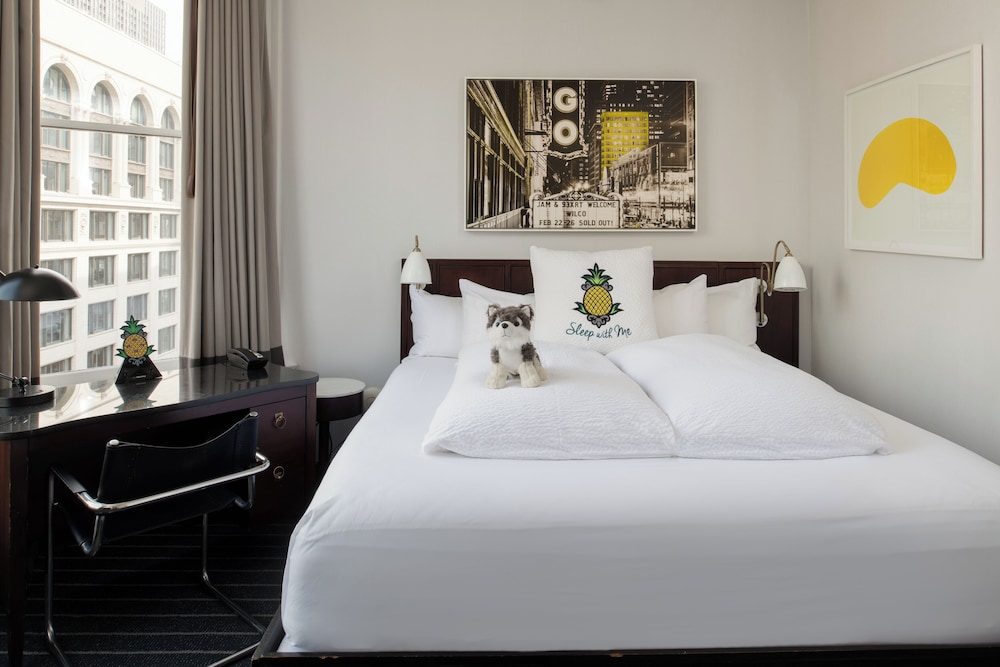 Reliance King Suite - Photo 3