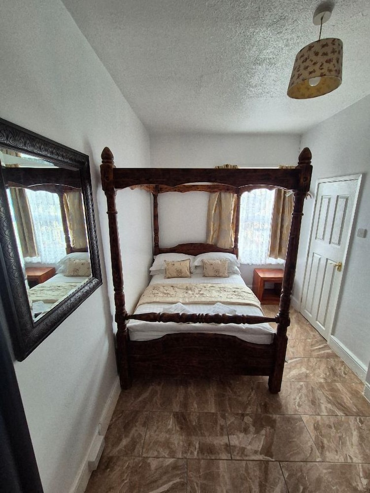 Exclusive Triple Room