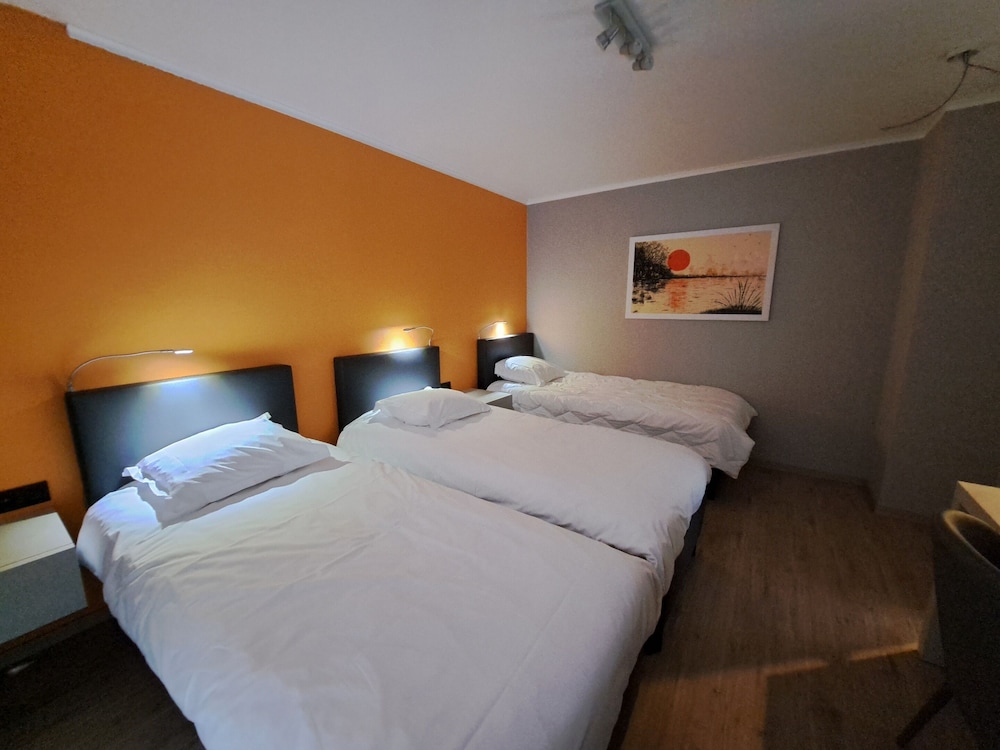Family Suite, Ensuite, Garden View