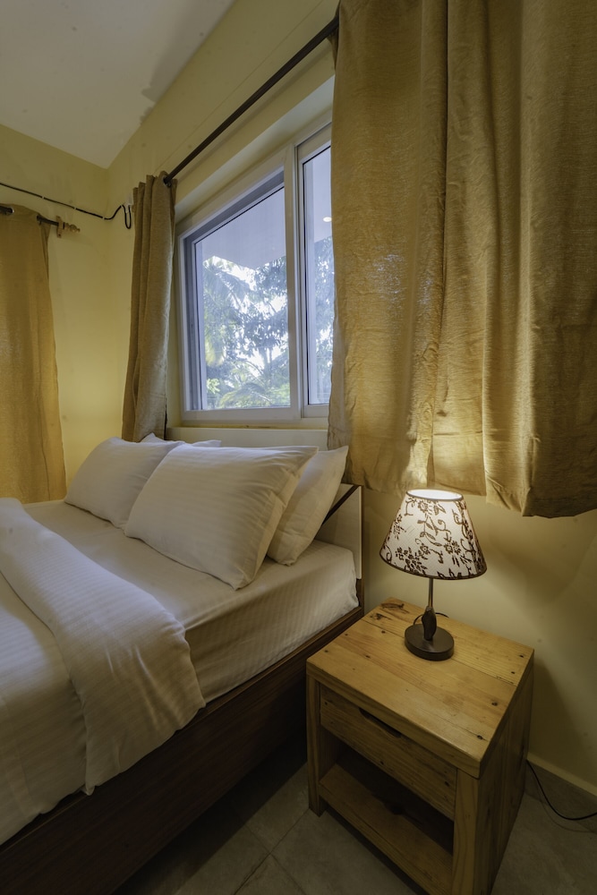 Superior Ac Apartment with Balcony