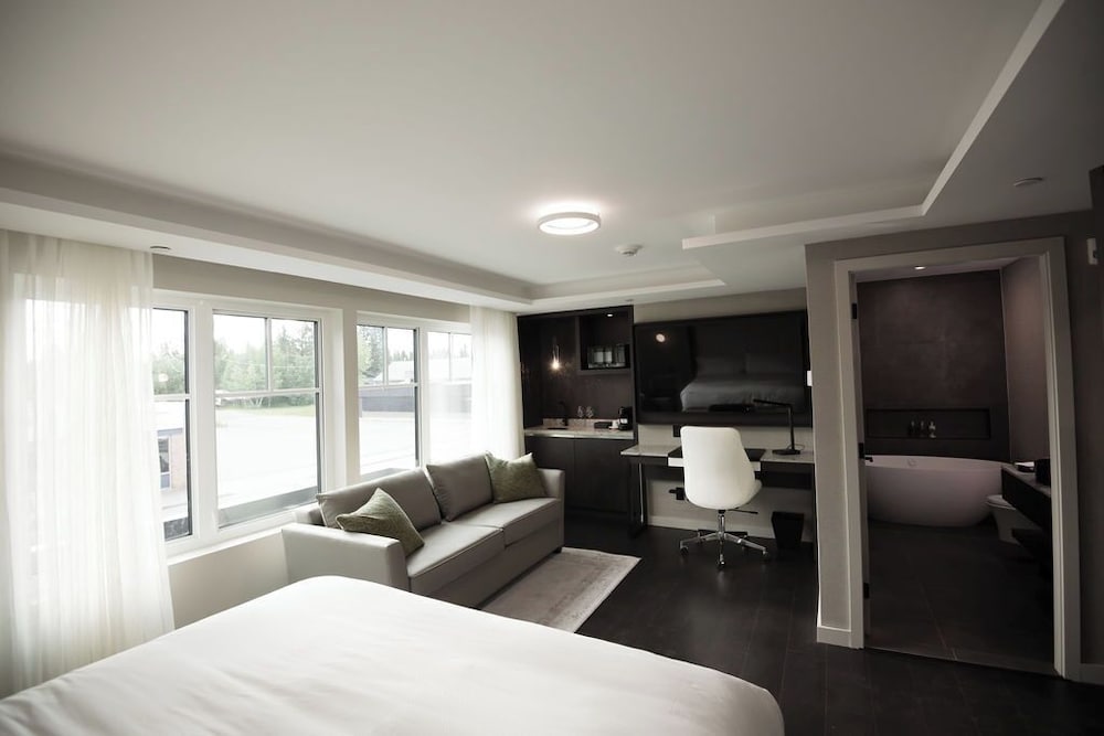 Signature Room, 1 King Bed with Sofa bed, Non Smoking