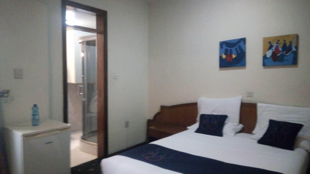 Basic Room photo 2