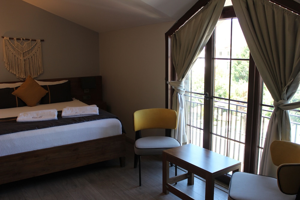 Standard Room, City View