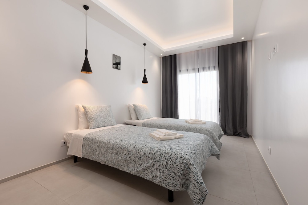 Apartment, 2 Bedrooms, Balcony, Garden View