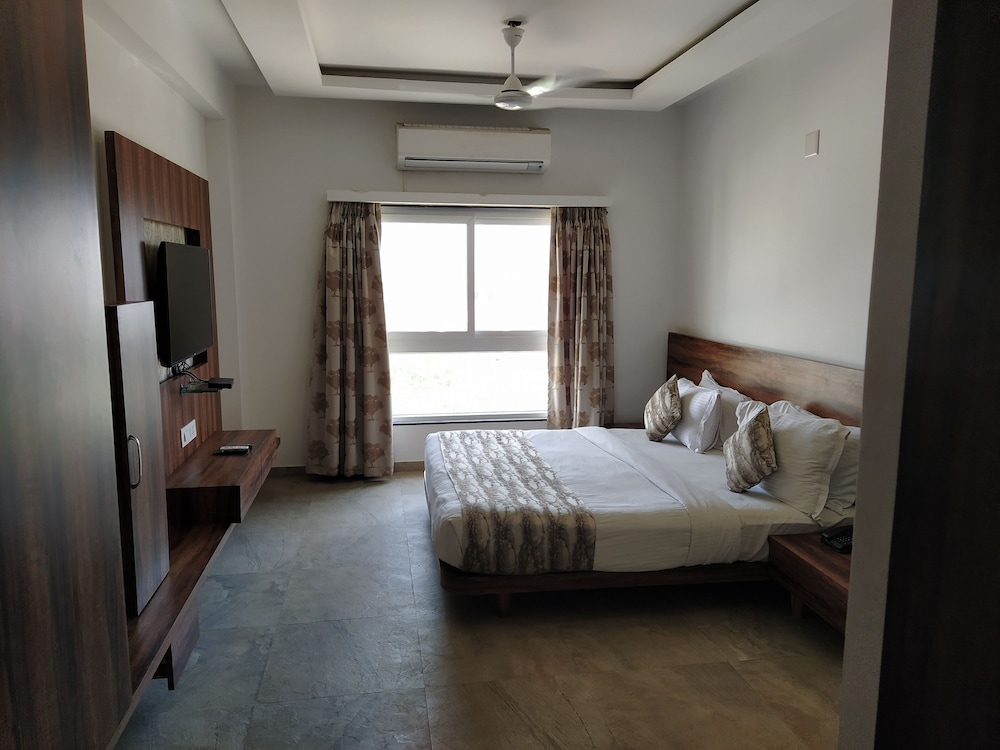 Premium Room - Photo 4