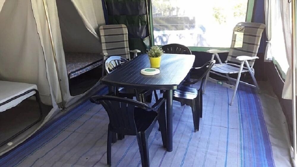 Comfort Tent, 3 Bedrooms, Non Smoking, Lakeside photo 2