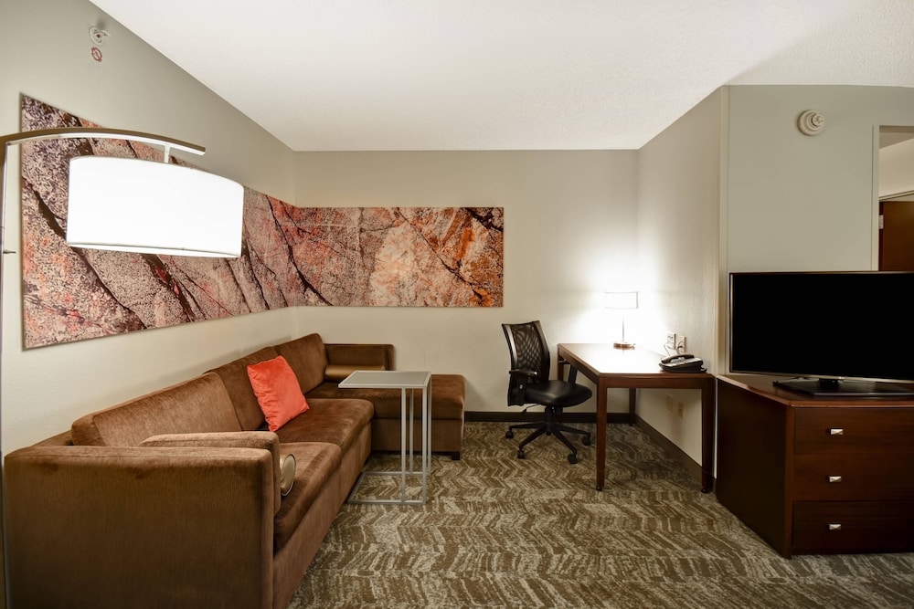 Studio, 2 Double Beds - Photo 12