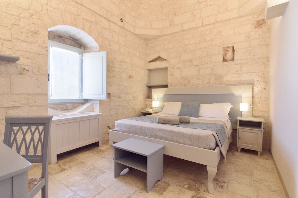 Deluxe Room - Photo 14