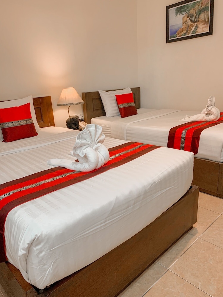 Superior Twin Room - no balcony photo 3
