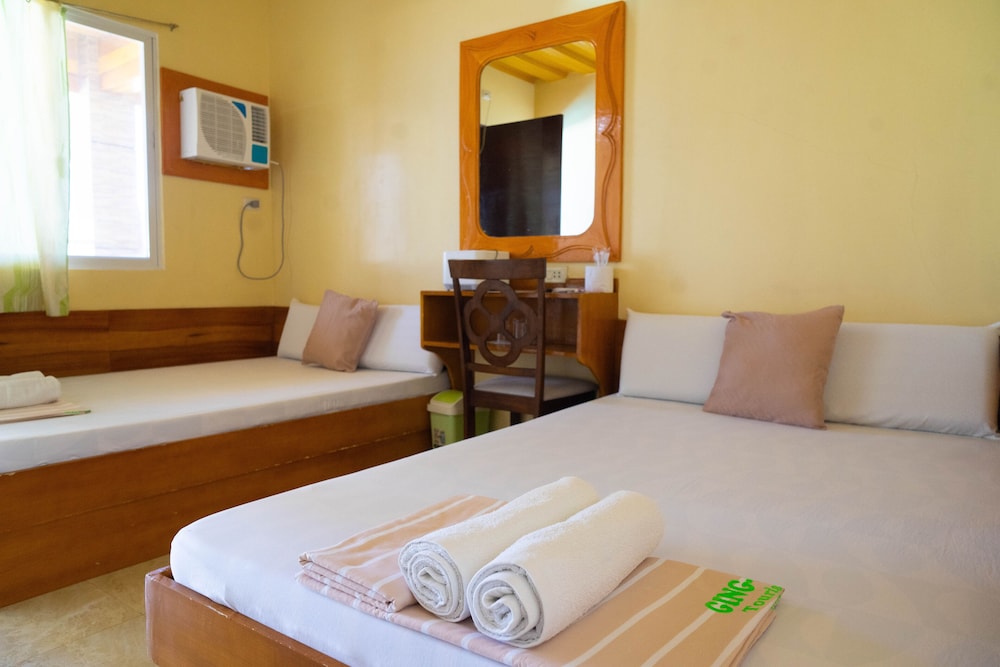 Deluxe Room, 2 Double Beds photo 2