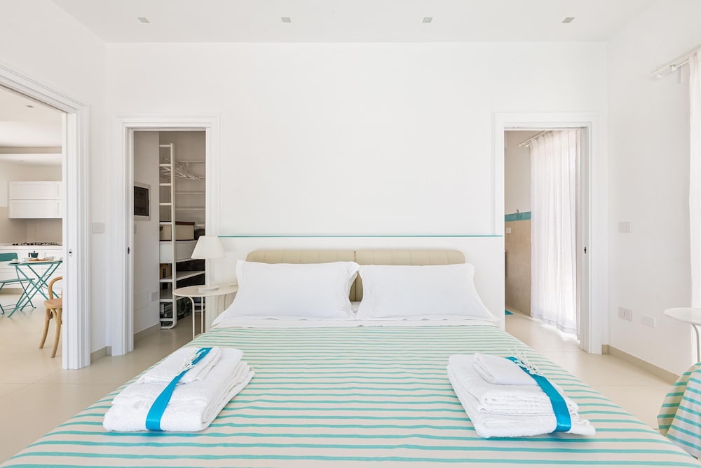 Basic Villa photo 1