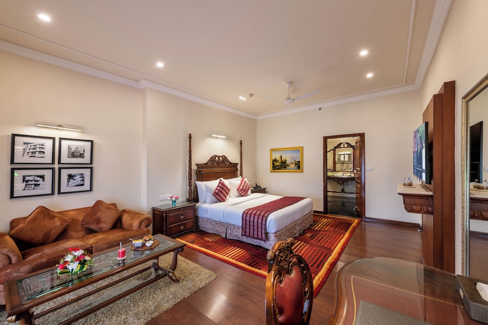 Executive Room ( Garden Facing) - Photo 4