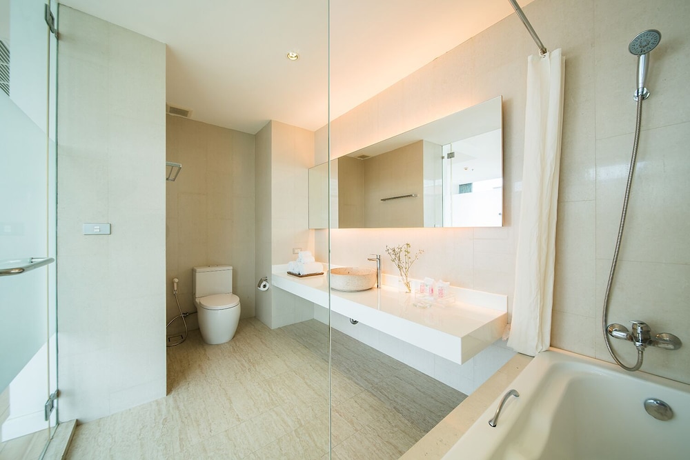 Deluxe Room, Sea View photo 2