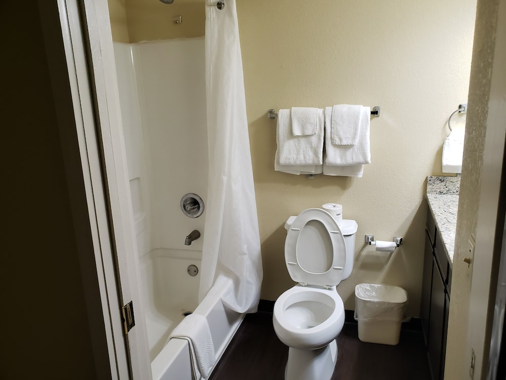 Suite, 1 Queen Bed with Sofa bed, Non Smoking - Photo 6
