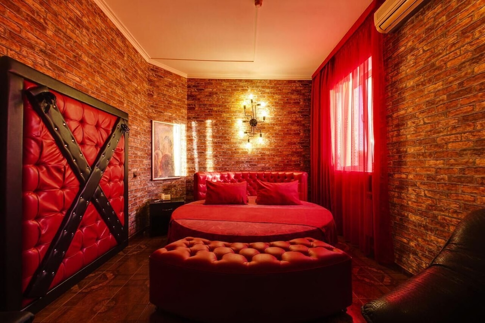 Double Room (Crazy Room)