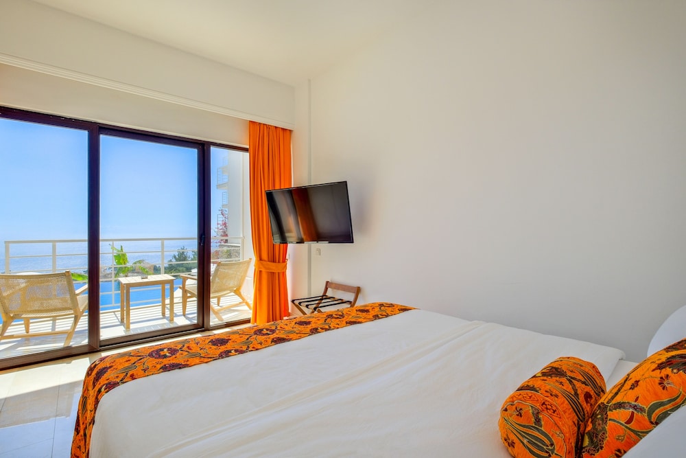 Deluxe Double Room - Photo 8