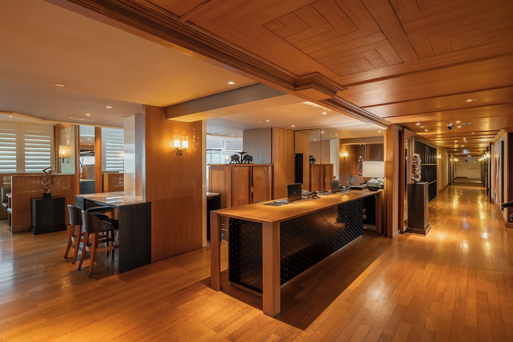 Premier Suite thumbnail 5