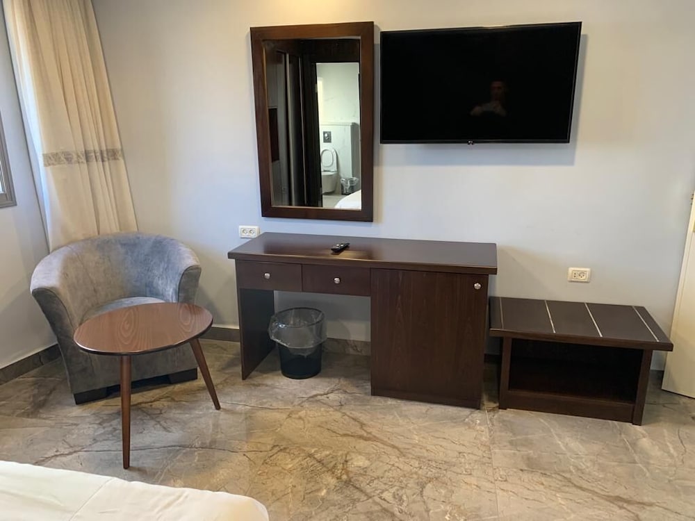 Premium Double Room - Photo 25